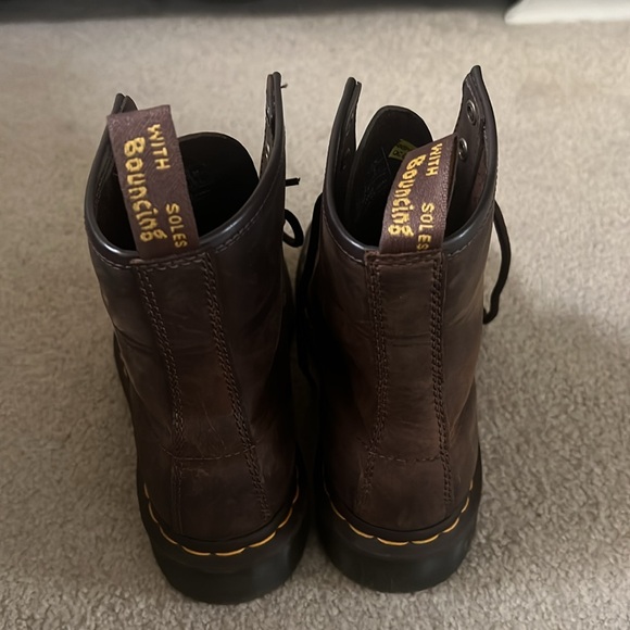 Dr.  Marten’s 1460 Crazy Horse 8 Eye Boot. Size US7 - Picture 3 of 7